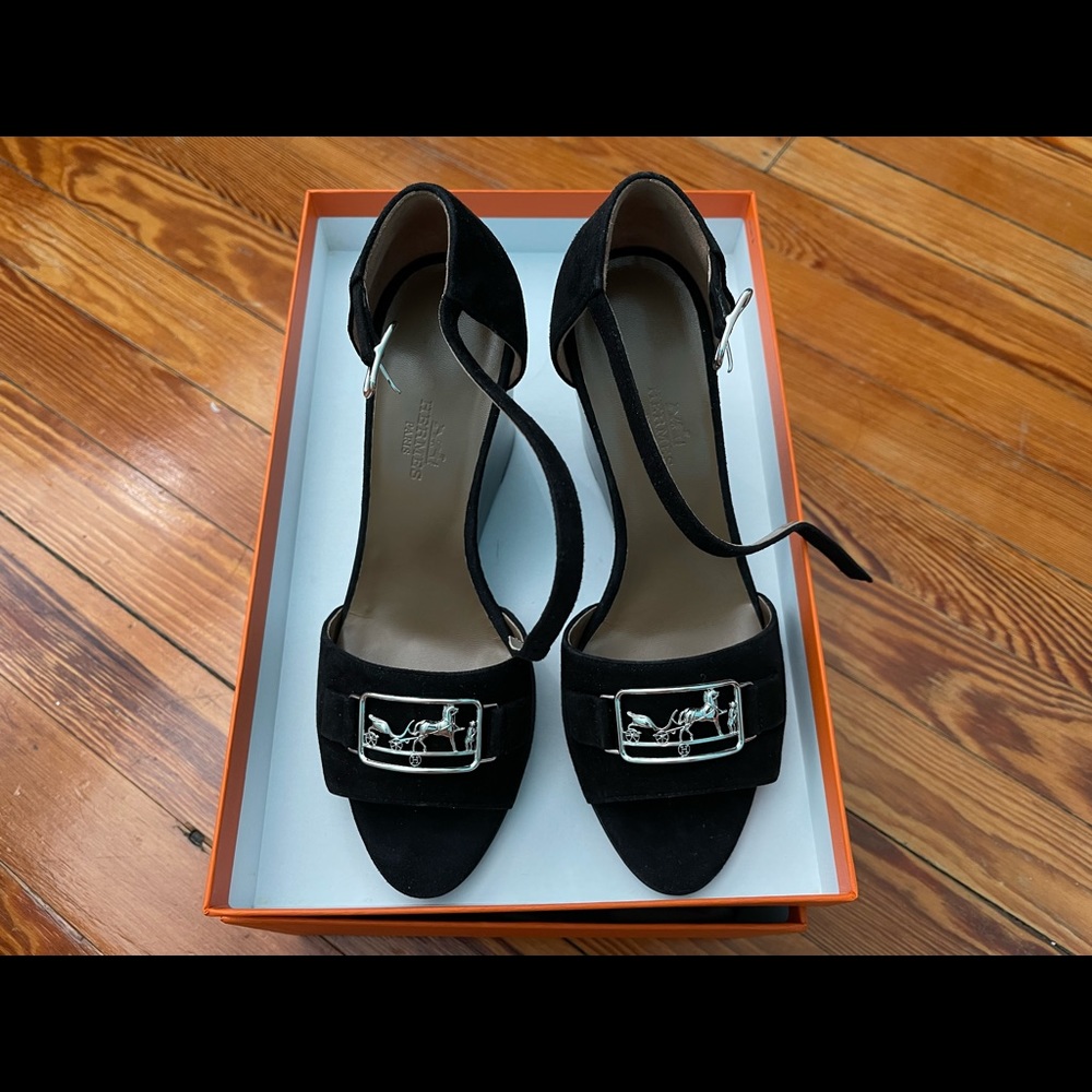 ‼️SOLD‼️Hermes Attelage Velvet Goatskin Sandal